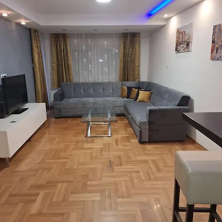 Luks 3 דירה באניה לוקה