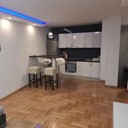 Appartement Luks 3 *
