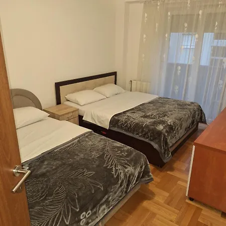 Apartment Luks 3 *