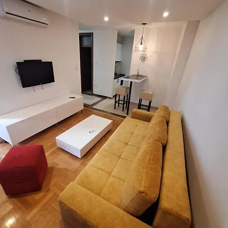 Luks 3 Apartment